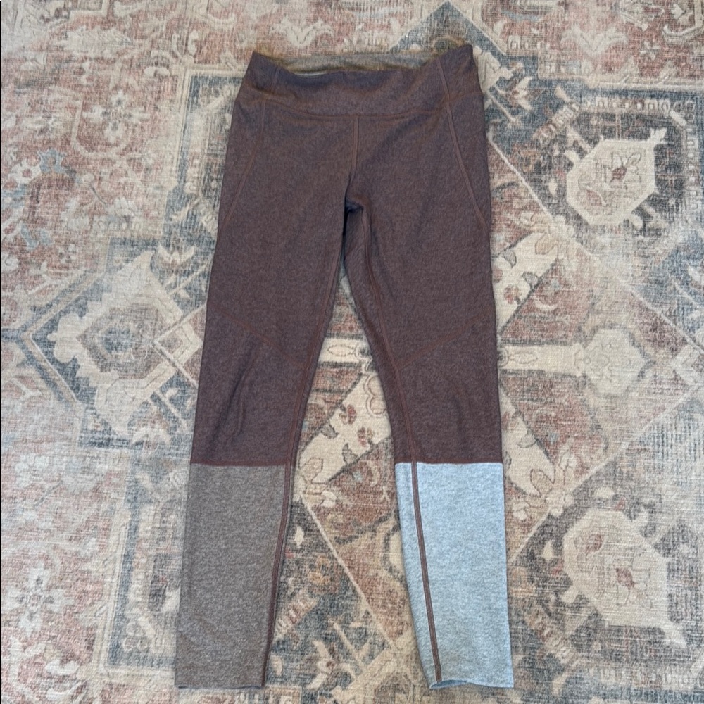 Outdoor Voices Color-Block Leggings in Brown and Gray